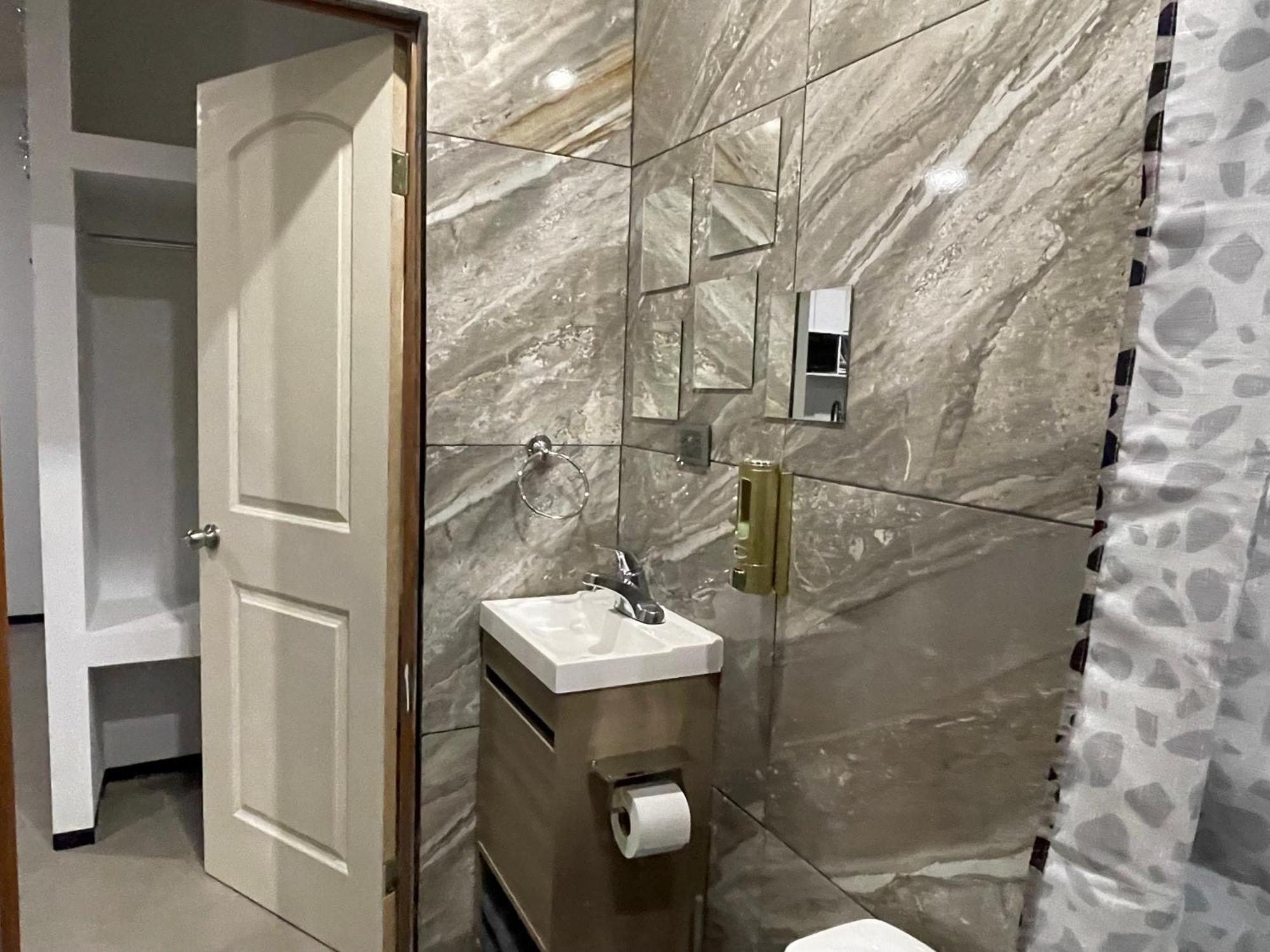 Apartamentos Aeropuerto Ciudad Juárez Eksteriør billede